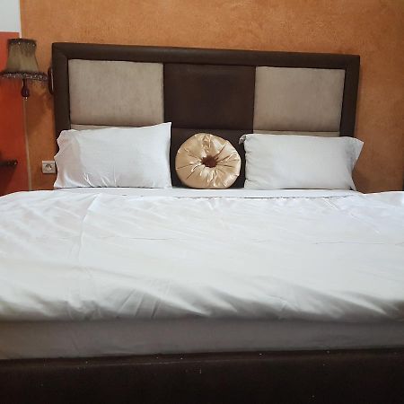 Novo Hotel Бразавил Екстериор снимка