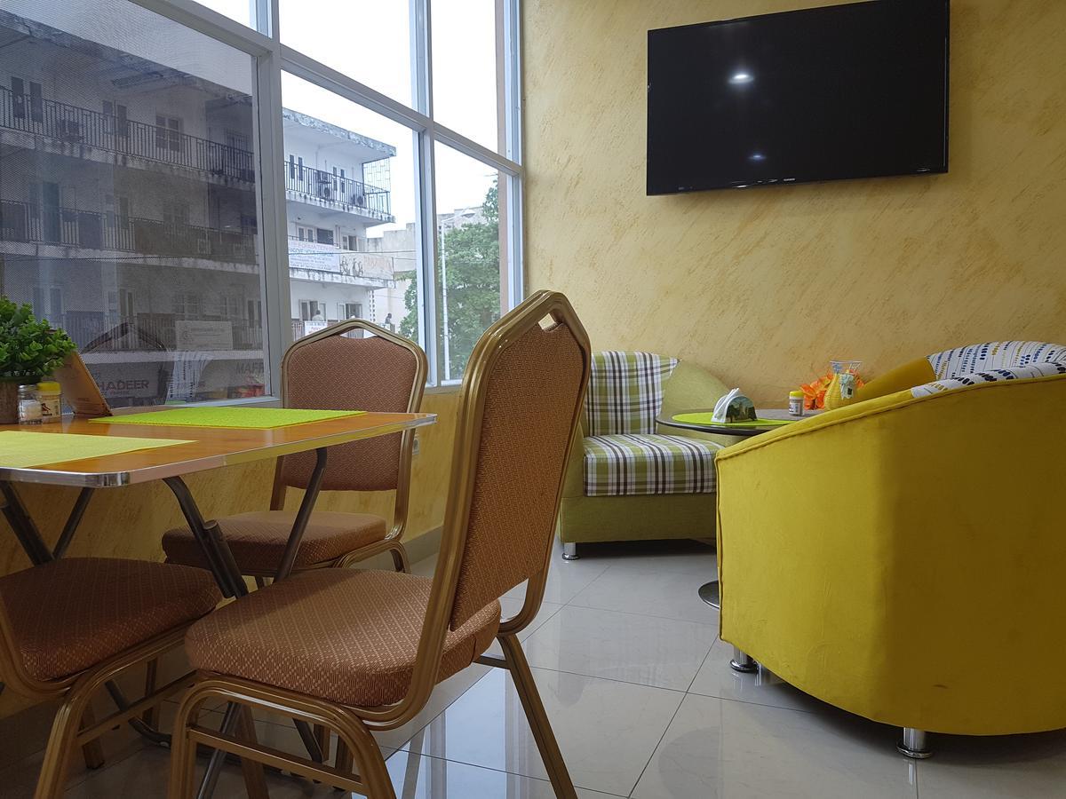 Novo Hotel Бразавил Екстериор снимка
