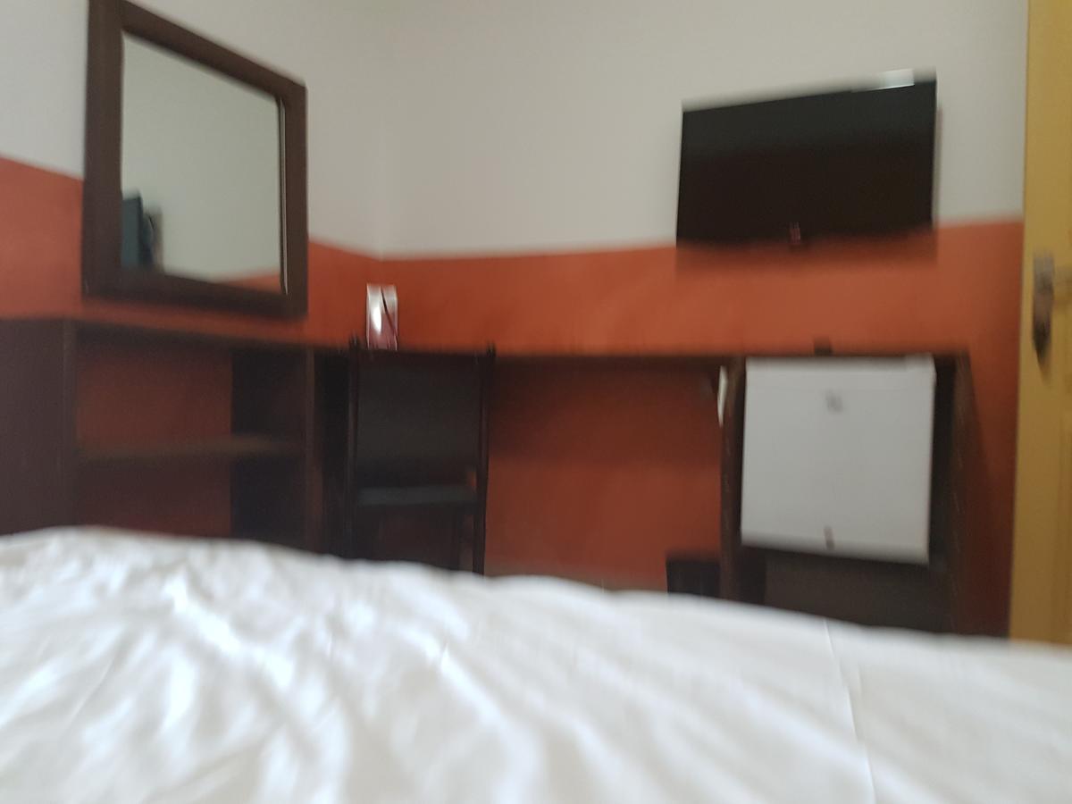 Novo Hotel Бразавил Екстериор снимка